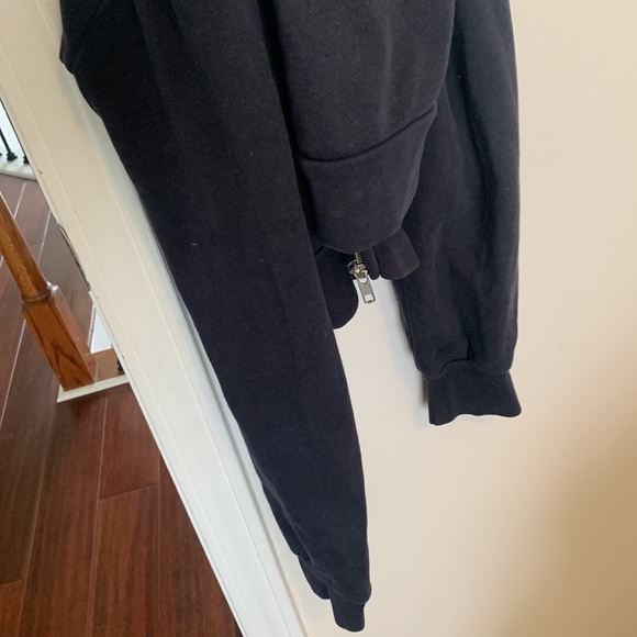 Brandy Melville jacket - Picture 2 of 3